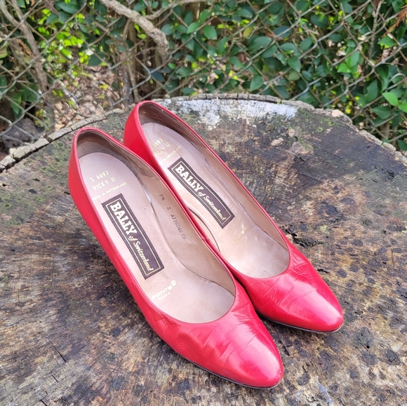 Bally Of Switzerland VICKY Red Leather Pumps Size 7.5 - Picture 10 of 10